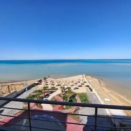 Casablanca Beach #611 Sea Front One Bedroom Fully Equipped
